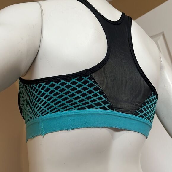Nike sporty bras / Size S - Picture 8 of 11